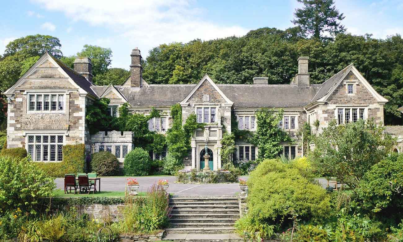 Lewtrenchard Manor